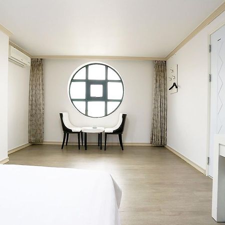 Songrim Motel Сокчхо Экстерьер фото