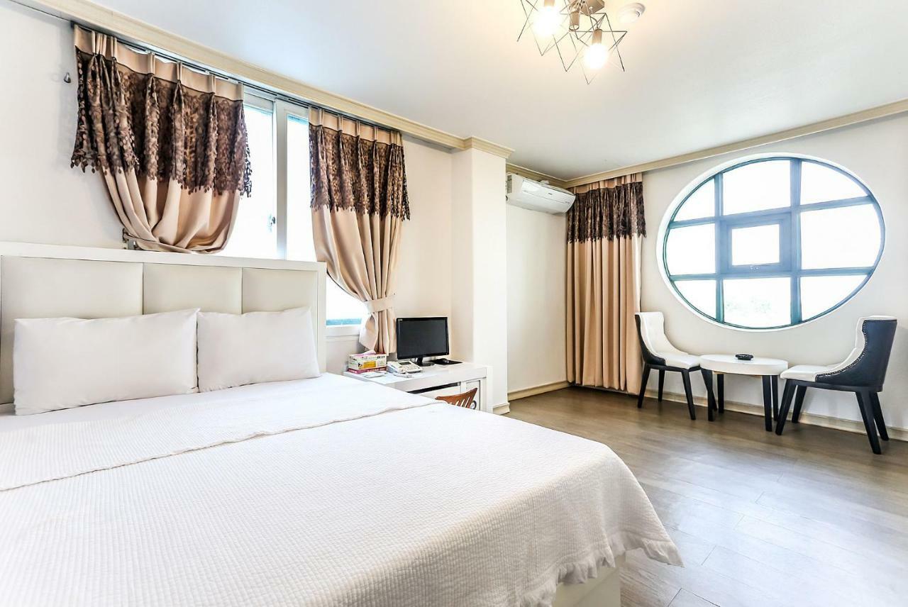 Songrim Motel Сокчхо Экстерьер фото